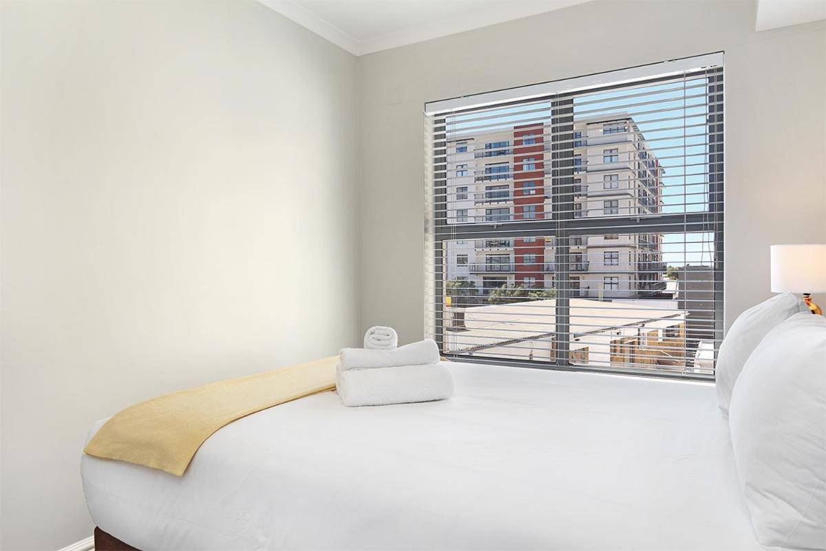 The Paragon 317 By Hostagents Cape Town Bagian luar foto